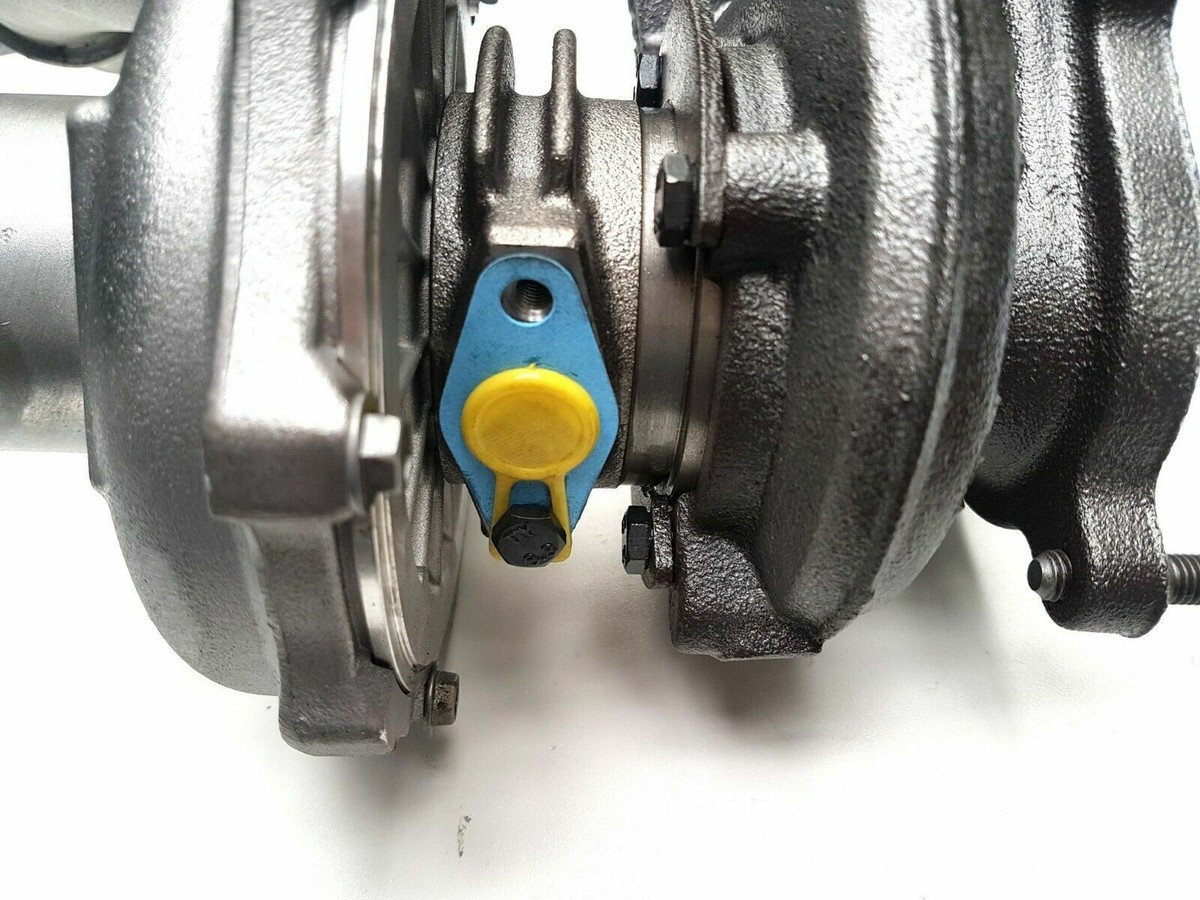 Turbocharger Opel Vauxhall Vivaro / Renault Trafic 2.5D 8200184484 