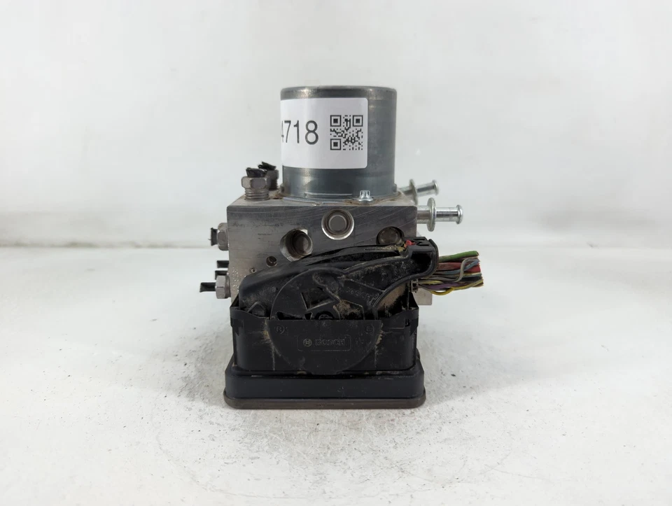 Módulo de control de bomba Chevrolet Volt Abs 2016-2017 LTQ83 Foto 4 de 4