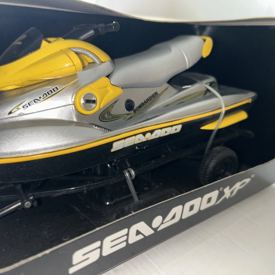 NewRay 1:12 Sea-Doo XP Jet Ski Bombardier Die Cast And Plastic With Trailer NIB - Image 3 of 4