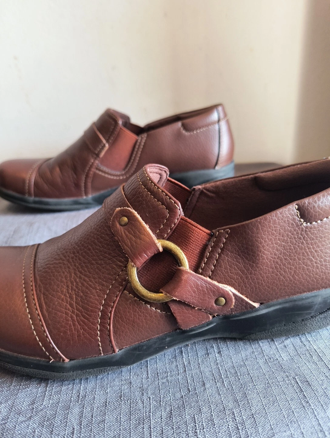 Scarpe slip on Clarks Collection in pelle Cheyn Fame mogano taglia 7 5 donna