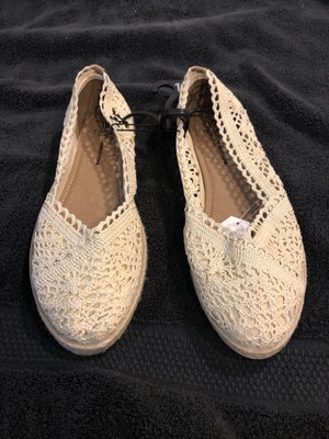 time and tru slip on canvas shoes