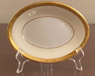 Mintons for Tiffany & Co Imperial Cream w/ Gold Rim GRAVY UNDER PLATE H3996