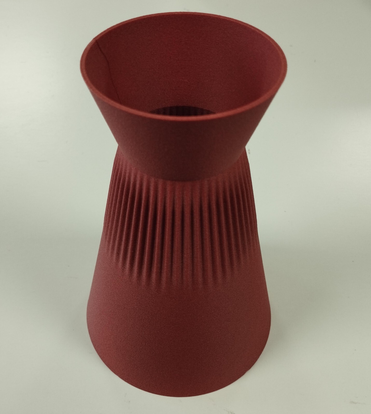 Vase rouge Koen Copo Design de 18 cm pour la décoration de fleurs séchées