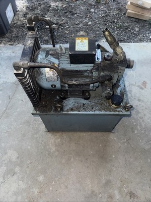 NACHI UNI PUMP UVM-1a-0a4-0.7-4-10 0.75KW 4P TYPE TWF4711bf MOTOR  HYDRAULICpump