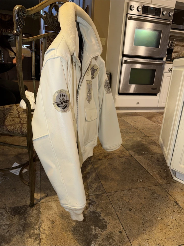 Chaqueta de bombardero de cuero para hombre XLTop Gun Bomber blanca azul marino de EE. UU. Foto 2 de 4
