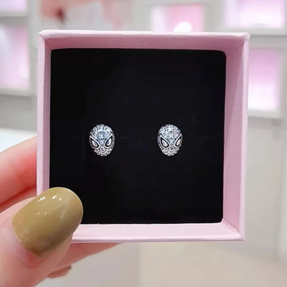 Nuevos Auténticos Pendientes Pavé Máscara Marvel Spider-Man Plata de Ley 925 Foto 4 de 4