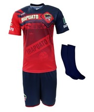 Conjunto de Uniforme de Fútbol Estilo Irapuato - Rojo/Azul Marino Jersey Pantalones Cortos Calcetines Numerados