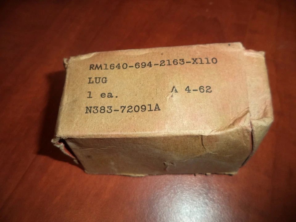 LUG Douglas A-1 Skyraider para motor ciclónico dúplex Wright R-3350 2550565 Foto 3 de 3