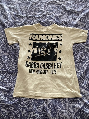 yo gabba gabba hey 1976 retro punk band 