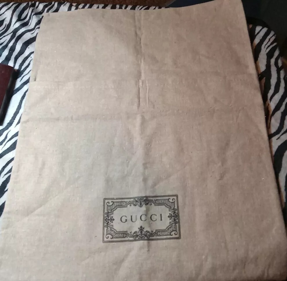 Authentic GUCCI  Medium-sized Envelope Bag  - Bei… - image 2