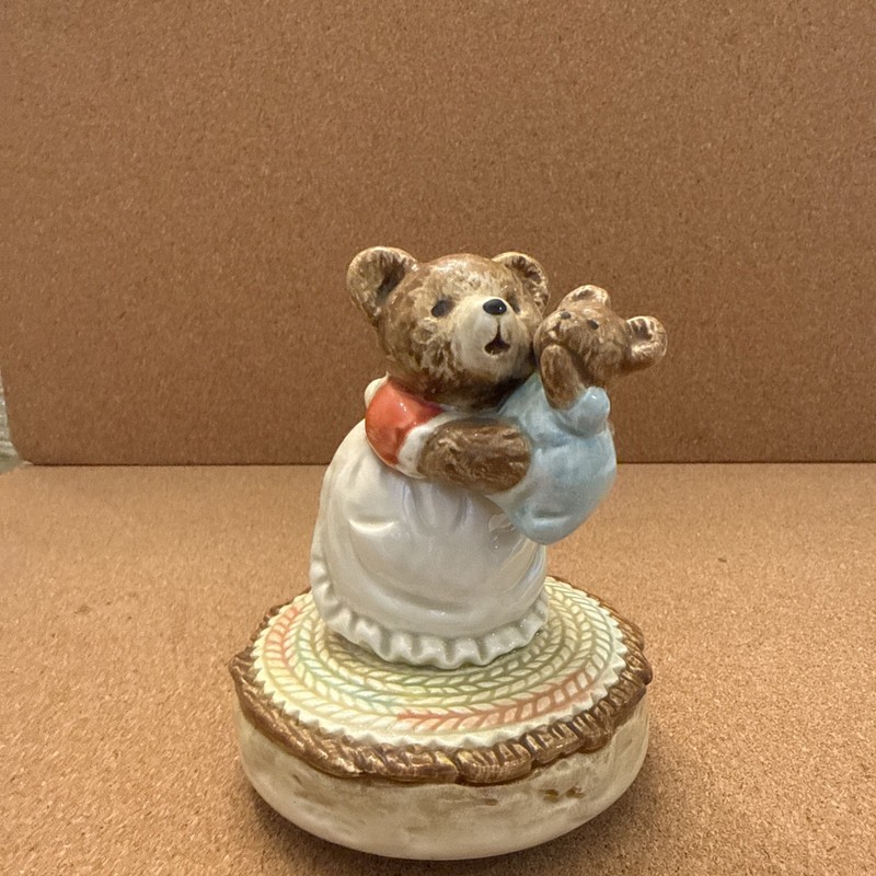 Otagiri Music Box Bears Brahams Lullaby Porcelain Figurine Mama Bear & Baby