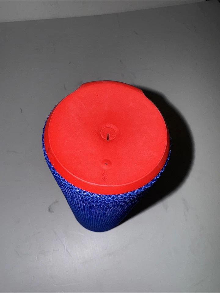 Altavoz inalámbrico Bluetooth Ultimate Ears UE Boom S-00122 azul/rojo - probado Foto 3 de 4