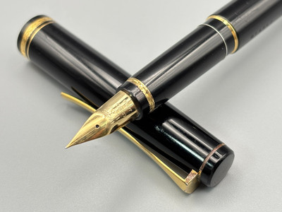 PILOT パイロット ELABO 14K SEF 万年筆 Pilot Elabo Falcon Fountain Pen 14K SEF Soft Extra Fine Nib Black