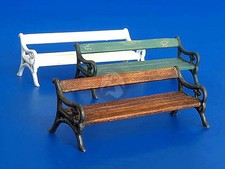 Plus Model 1/35 Outdoor Park Bench w/Real Wood Slats & Cast Iron Sides (3pc) 206