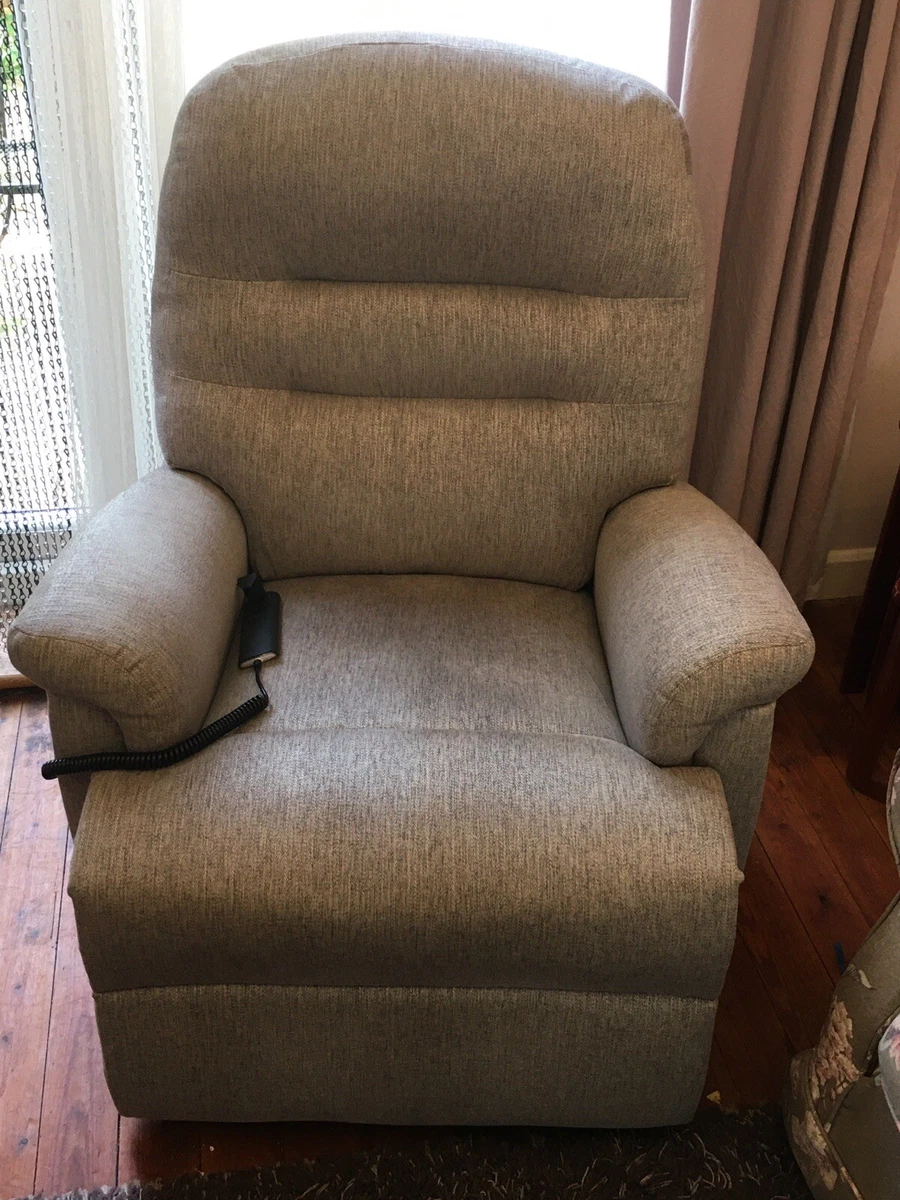 Hsl leather 2024 recliner chairs