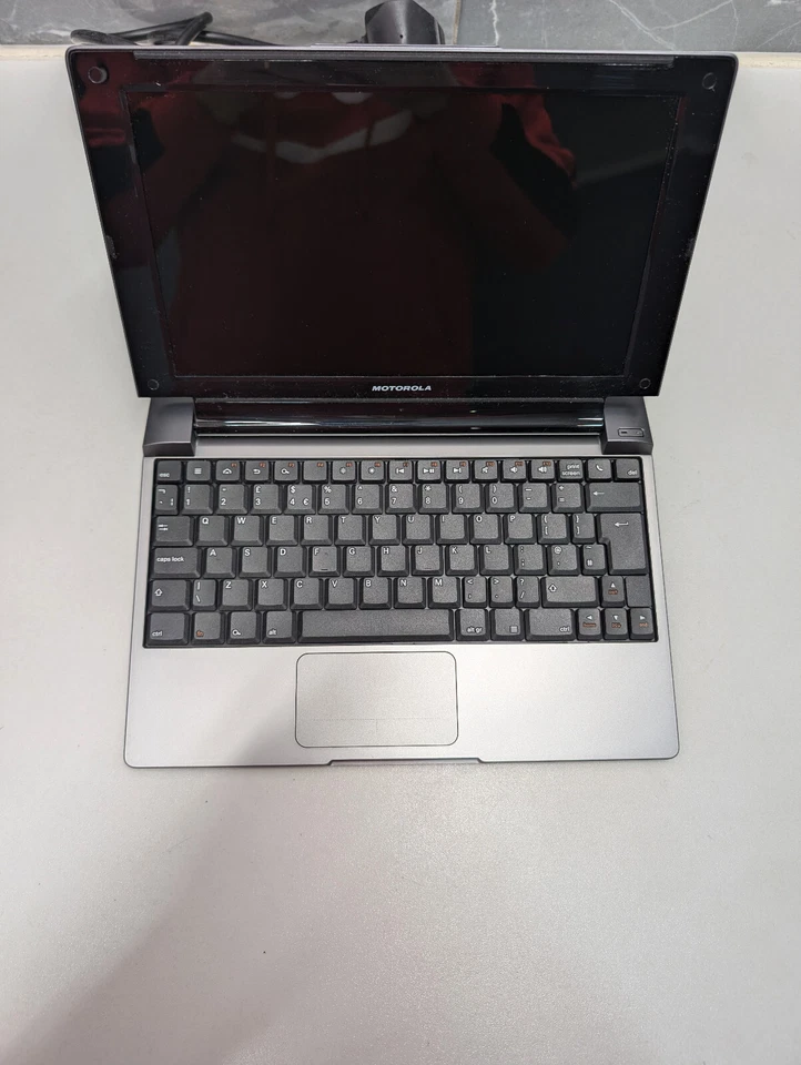 Motorola Lapdock 100 for Droid Razr Raspberry Pi - Image 3 of 4