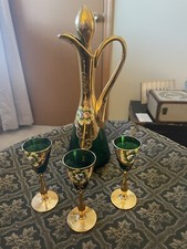 Green Glass Decanter Set Carafe  3 Wine Glasses Gold Trim Made In Italy