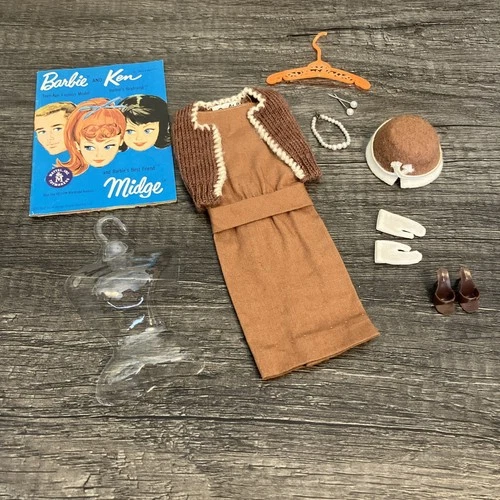 Vintage Barbie 937 Sorority Meeting - COMPLETE* Original 1962 Set - MINTY!