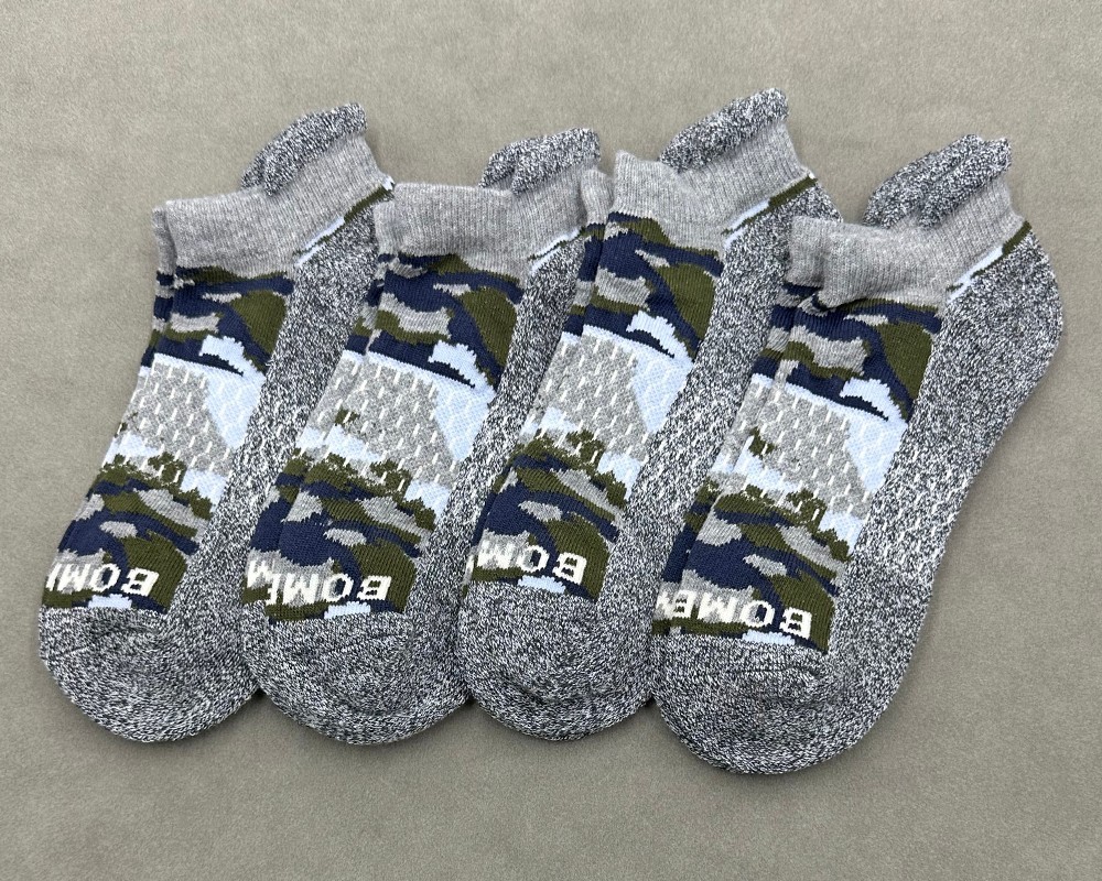BOMBAS 4 Pairs Women's Cushion Camouflage Ankle Socks Size Med Grey Athletic
