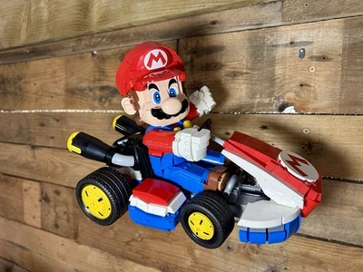 DISPLAY MY BRICKS Wall Mount For LEGO Super Mario - Mario & Standard Kart 72037