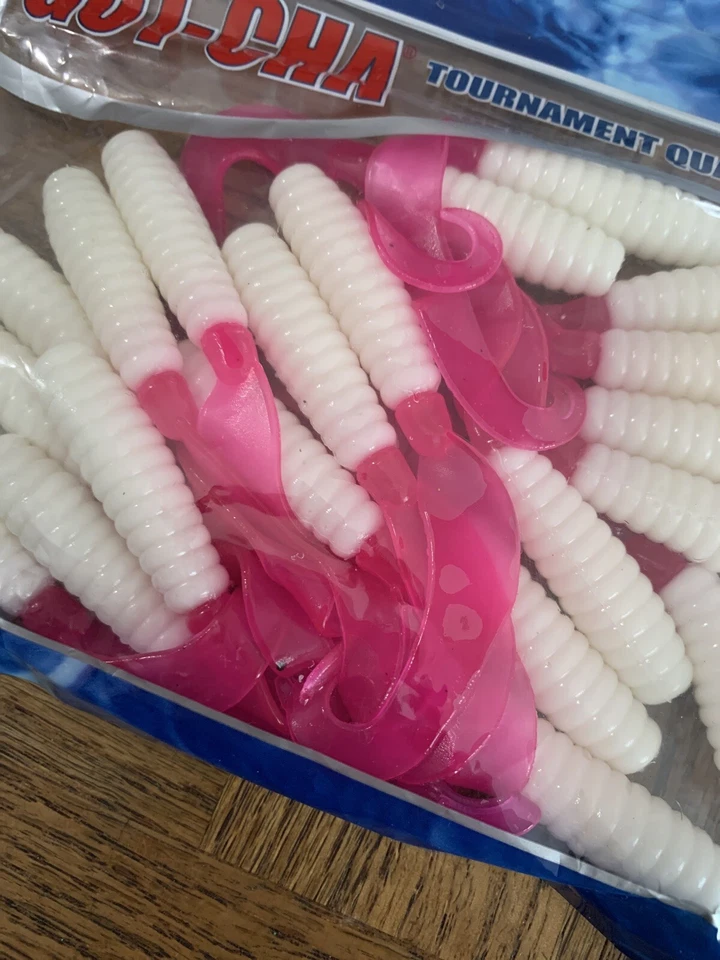 Got-Cha #H4CT20-16 4" Lures Curltail Grub White FT-1pk 20pcs-NEW-SHIPS N 24 HRS - Image 2 of 4