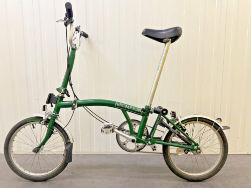 Brompton 3 Speed - Racing Green - 1 Year Warranty - Excellent Condition - Picture 2 of 8
