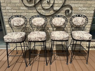 Woodard Chantilly Rose Wrought Iron set of 4 bar stools