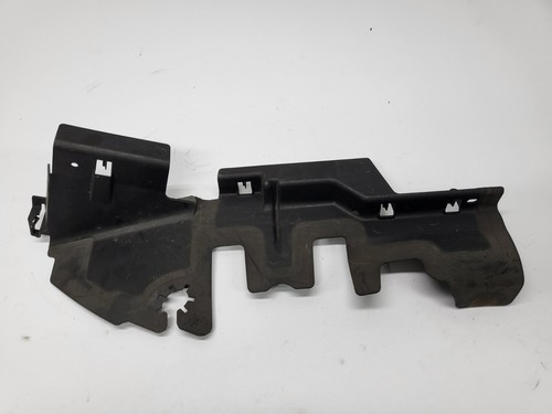 VW Passat B6  Luftführung Verkleidung Blende Kühler Rechts 3C0121284  (08)