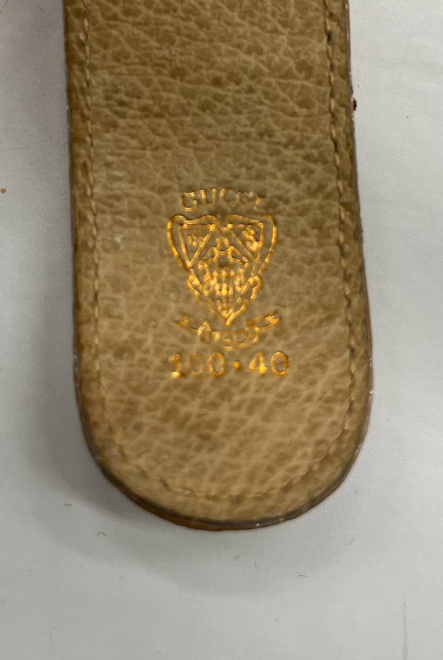 Cinturón con hebilla a rayas con logotipo GG de cuero marrón para mujer talla 110/40 Foto 4 de 4