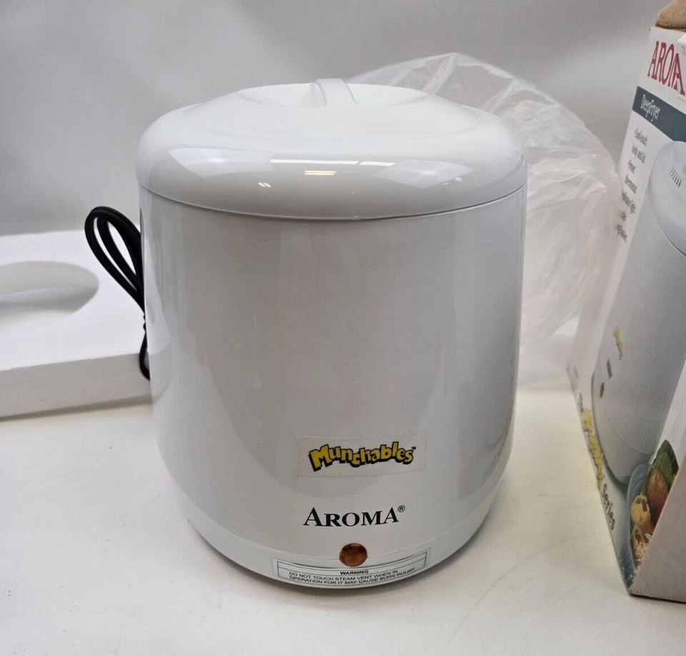 Freidora AROMA Cool-Fry 2,2 cuartos serie Munchables caja abierta solo foto nueva Foto 3 de 4