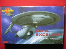 Vintage Star Trek VI U.S.S. Excelsior 1/1000 PVC Model Kit USS NCC-2000 Starship