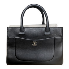 Chanel Black & White Medium Neo Executive Cerf Tote w/ Strap CC