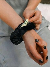 Zipper Scrunchies With Hidden Pocket Multi-Functional Hair Tie Storage Pouch