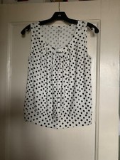 Loft NWOT white and navy dots top XS