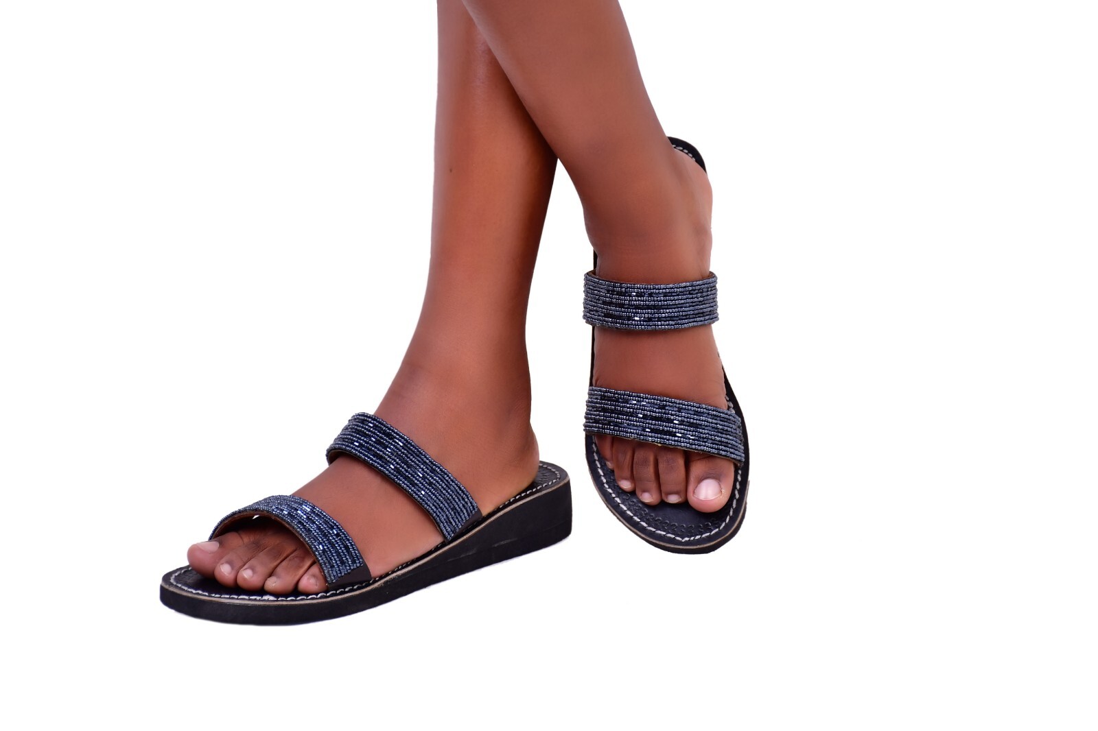 SAOLA Sandali ciabatte africane donna con perline bohemien estivi pelle Masai Kenya neri