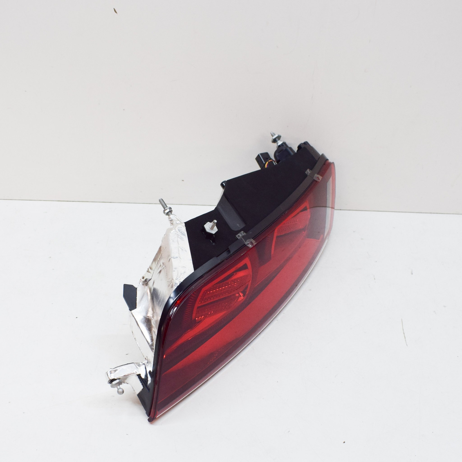OEM Audi R8 Rear Right Taillight 420945096F Genuine for sale 