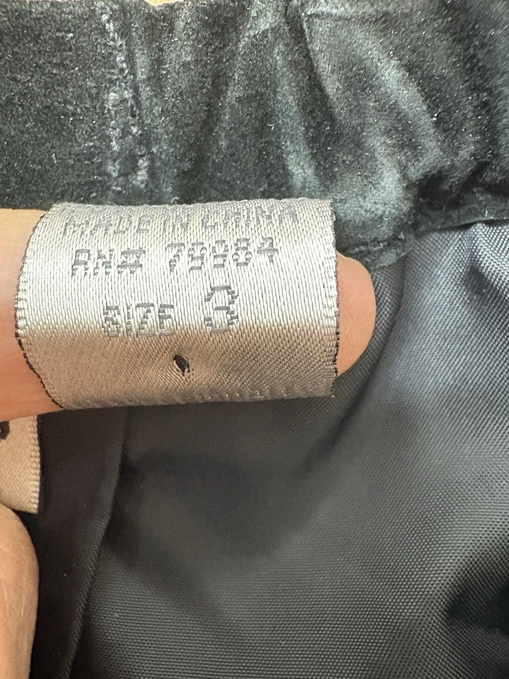 Falda Gótica Cuero Negro Gamuza Talla 3 EE. UU. 16 Vaquera Cachicha Halloween Rocknroll Foto 4 de 4