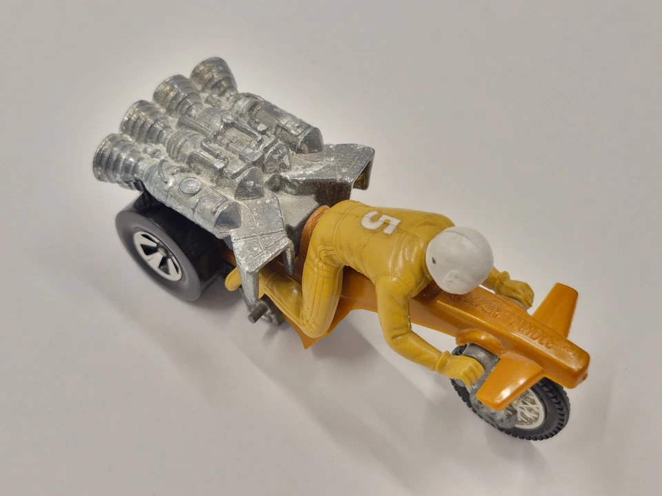 Hotwheels Rrrumblers excellent Tan Roamin' Candle - Image 4 of 4