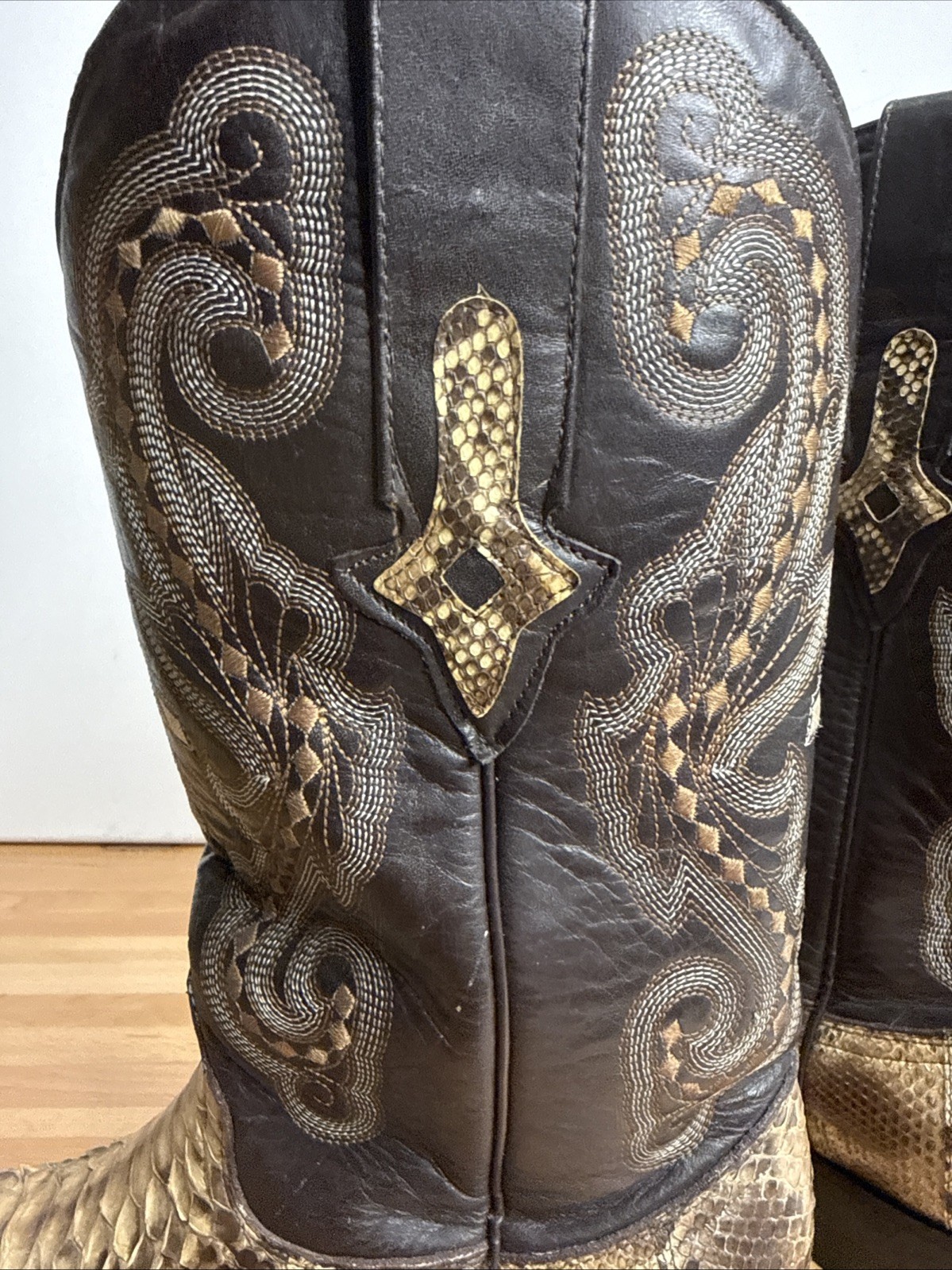 CEBU Genuine Back-Cut Python Snakeskin Western Co… - image 9