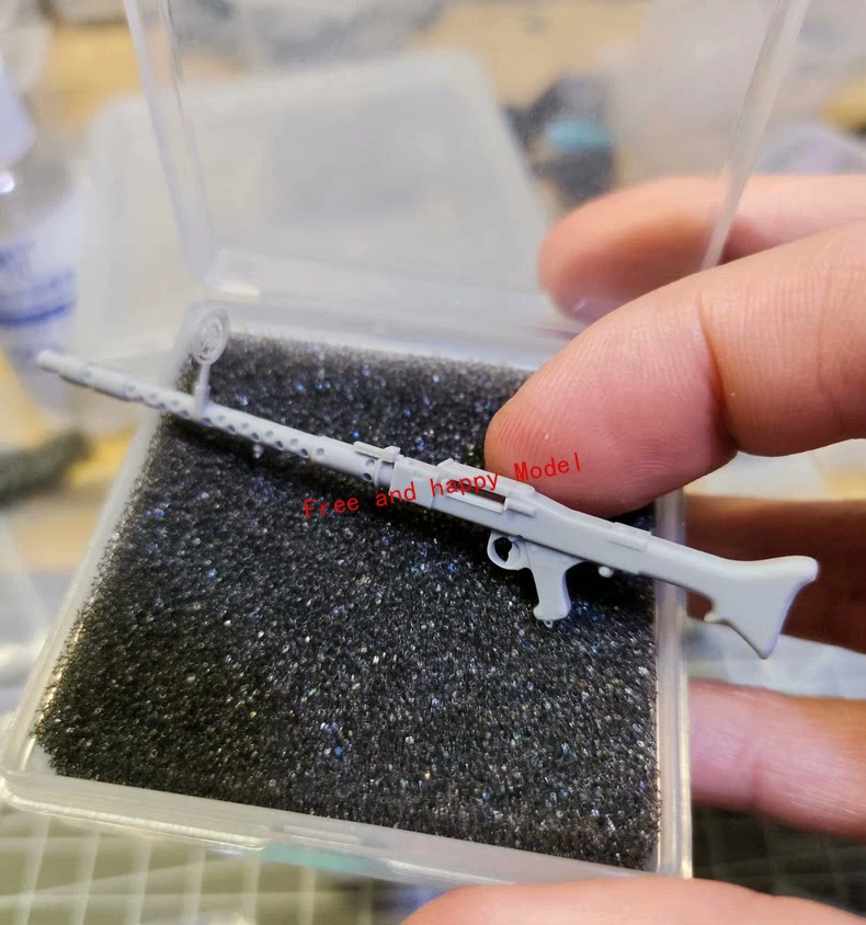 3D Printed 1/72/35 German tank turret bracket and MG34 machine gun Model Kit - Image 4 of 4