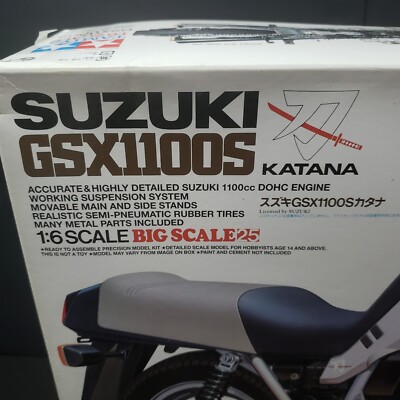 Tamiya 16025 - Motocicleta Suzuki GSX1100S Katana 1980, a escala 1:6, Multicolor, 1 Pieza