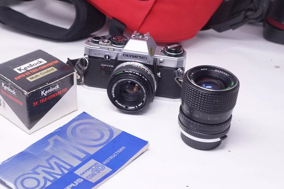 VINTAGE OLYMPUS OM10 SLR FILM CAMERA WITH Tokina 35-75mm F/4 50mm F/1.8mm lenses