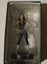 ACTION FIGURE DONNA TROY 22 EAGLEMOSS DC CON SCATOLA E FASCICOLO