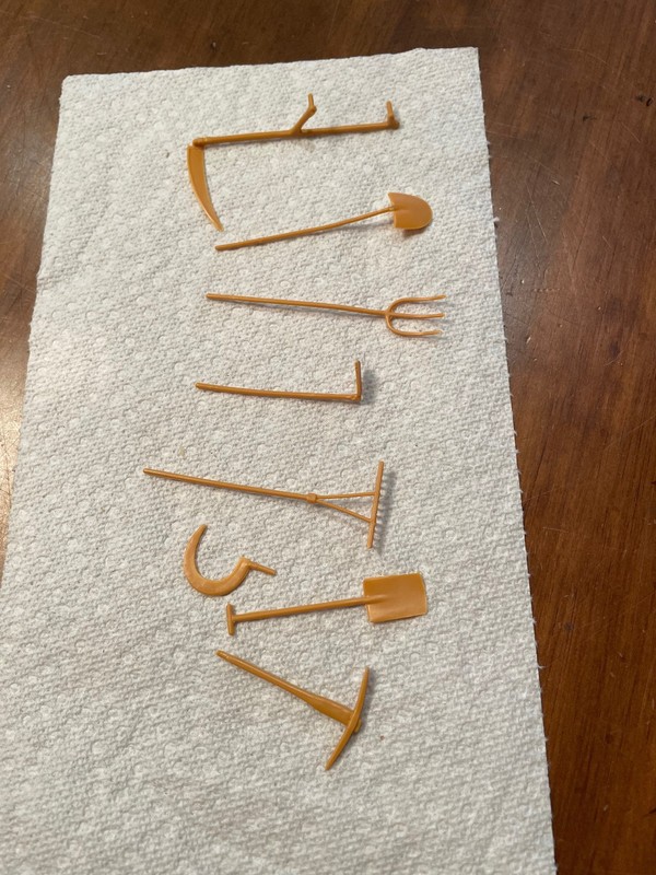 Set of 8 Garden tools Vintage New for miniature dollhouse 1" scale