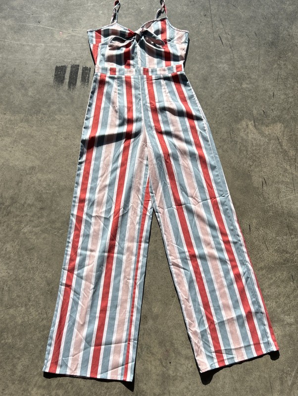 Romeo & Juliet Couture Women’s Striped One-Piece Jumpsuit Size M