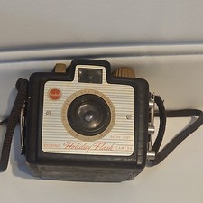 Kodak Brownie Holiday Flash Camera Roll Film Compact Camera