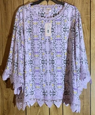 NWT ALLISON DALEY PLUS 2X  Purple Trellis Floral 3/4 Sleeve Crew Neck Lace Tunic