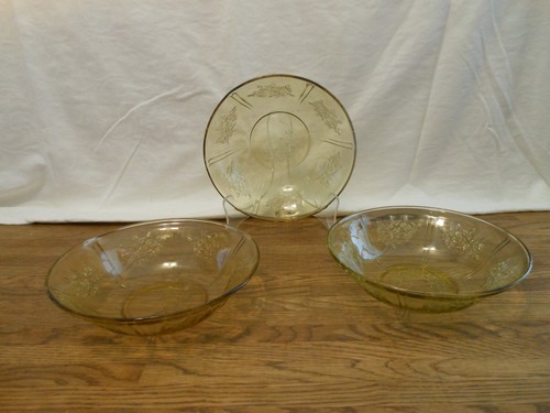 Rose of Sharon Depression Glass Bowls (3) - Picture 3 of 3