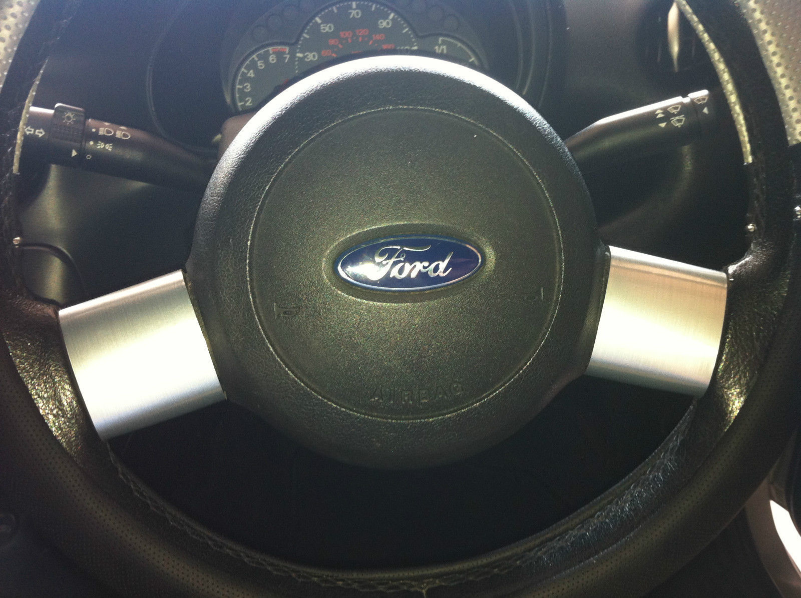 FORD STREETKA STEERING WHEEL SPOKE TRIMS (200305) SILVER CARBON FIBRE