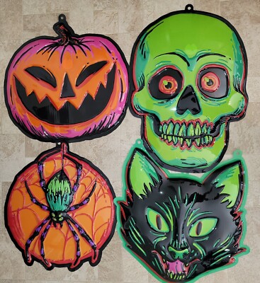 4 Halloween Hyde & Eek Neon Wall Decor Spider Skull Pumpkin Cat Vintage Style